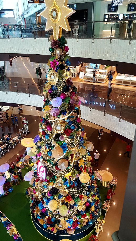 Robinsons Mall Christmas tree