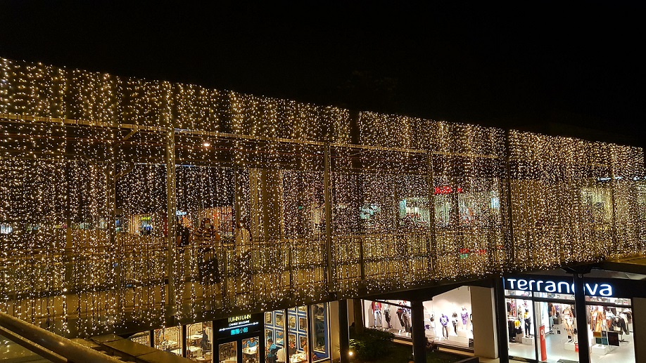 UP Town Center curtain of lights